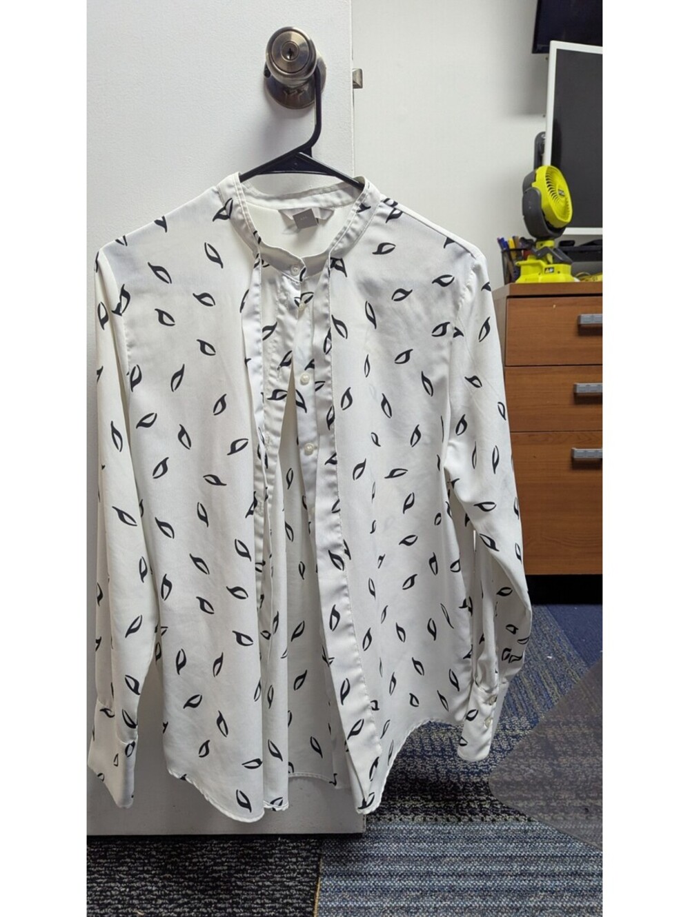 H&M White Printed Long Sleeve Blouse